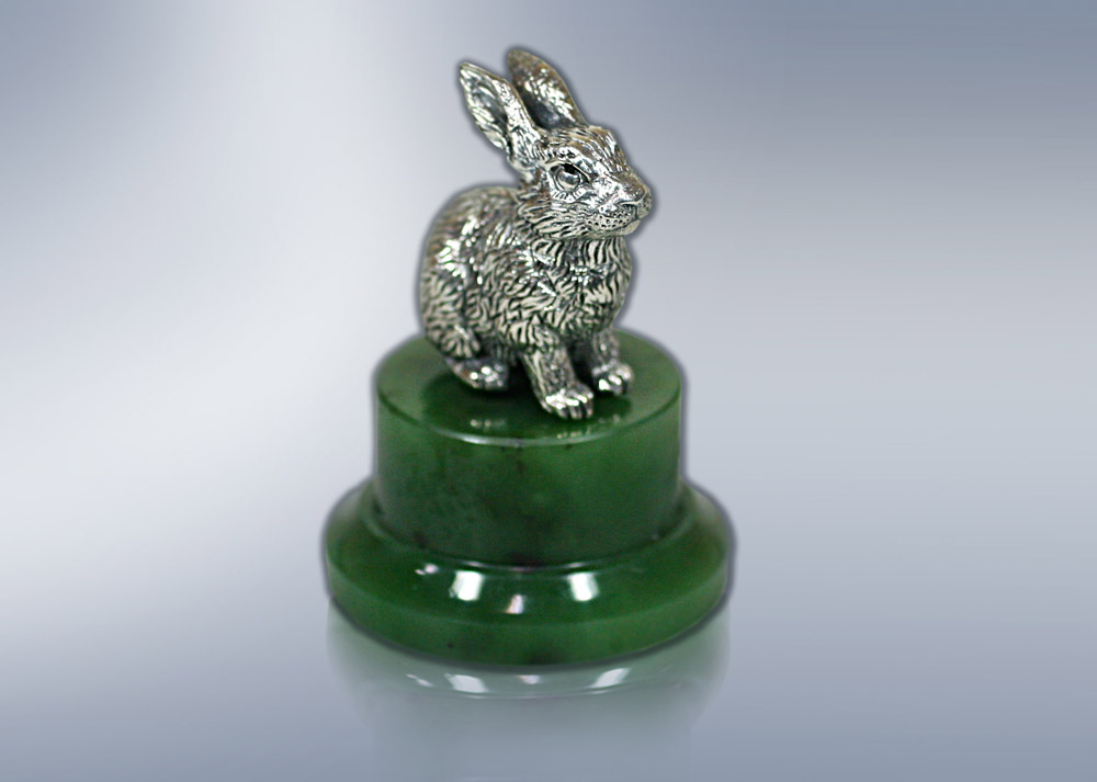 заяц керамический сувенир. пасхальный заяц сувенир. гжель заяц статуэтка. керамические сувениры зайка. пасхальный заяц сувенир.